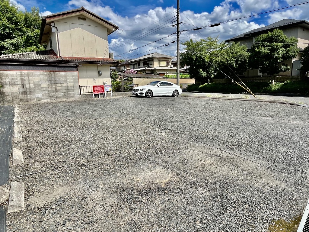 桜ヶ丘　駐車場